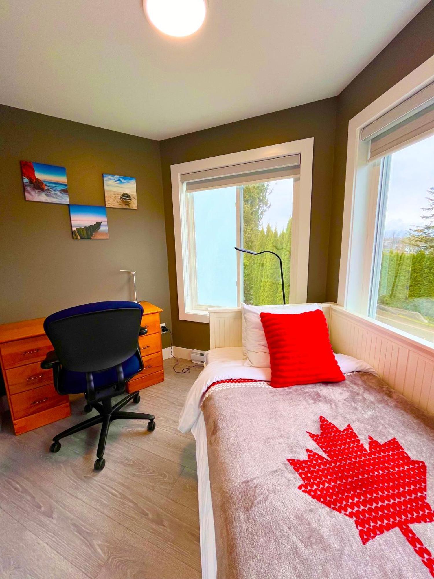 Mountain Retreat 3 Bedroom Garden House Near Heritage Park, Coliseum , Hwy 1, Fishing, Cultus Lake 奇利瓦克 外观 照片