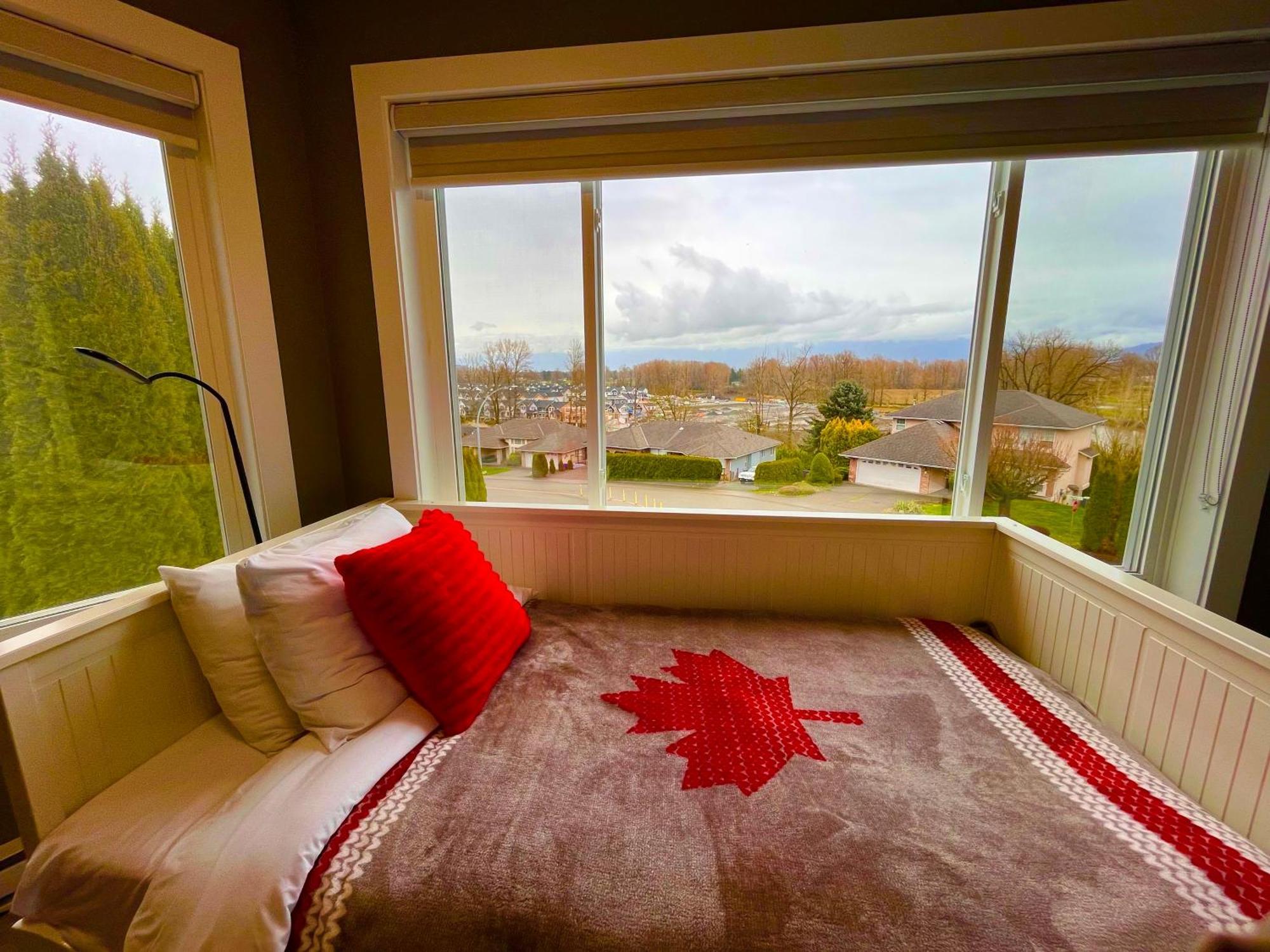 Mountain Retreat 3 Bedroom Garden House Near Heritage Park, Coliseum , Hwy 1, Fishing, Cultus Lake 奇利瓦克 外观 照片